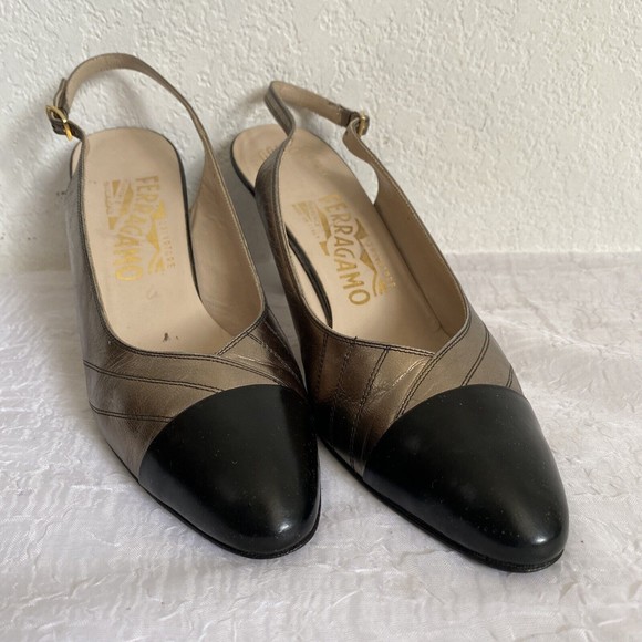 Vtg Saks Fifth Avenue Ferragamo Shoes Metallic Gold & Black Slingback Pumps 8AA - Picture 1 of 16